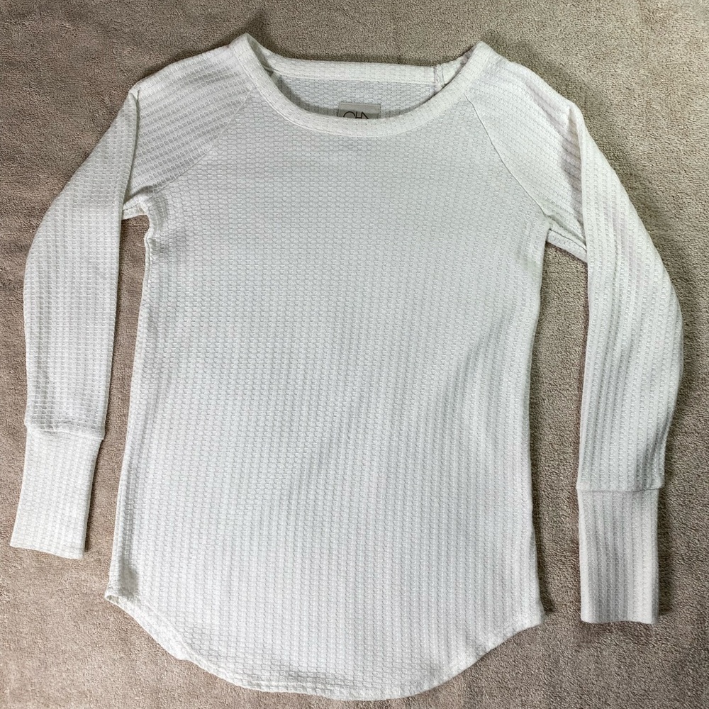 Chaser Heirloom Style Waffle Knit Button Cuff Thermal Top White Small